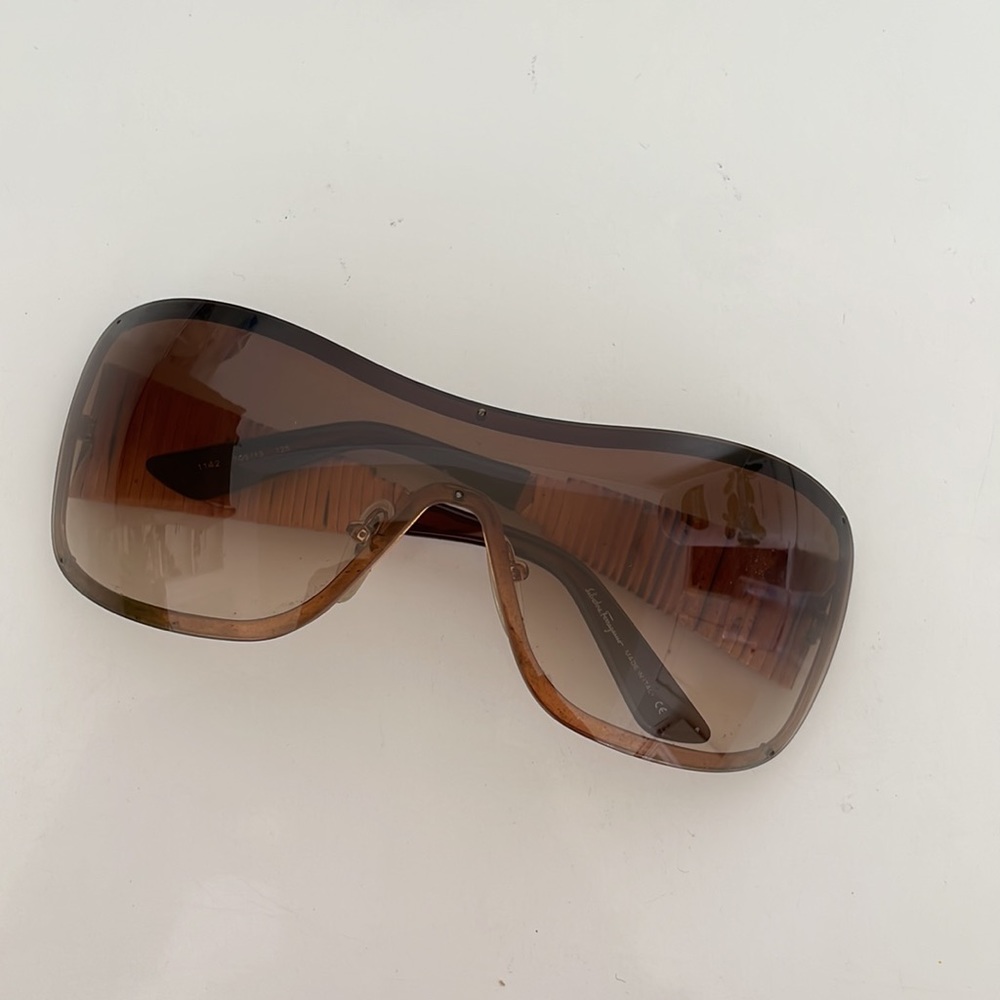 Salvatore Ferragamo Sunglasses with Wicker Arms - Made in Italy - Picture 4 of 6
